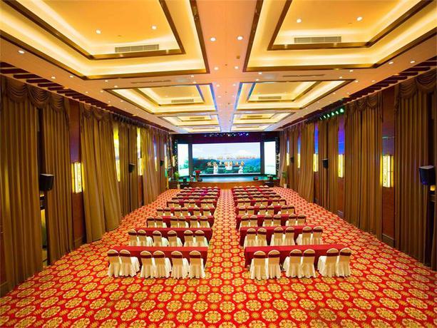 Imagen de los interiores del Hotel Vienna International Hongqiao Hub Malu. Foto 19