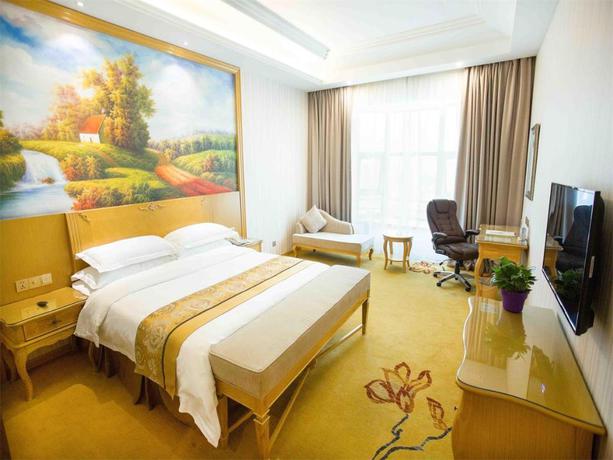 Imagen general del Hotel Vienna International Hongqiao Hub Malu. Foto 4