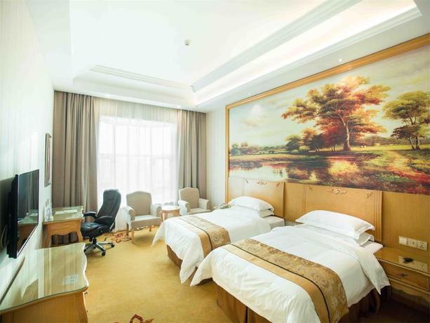 Imagen general del Hotel Vienna International Hongqiao Hub Malu. Foto 8