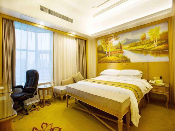 Imagen general del Hotel Vienna International Hongqiao Hub Malu. Foto 11