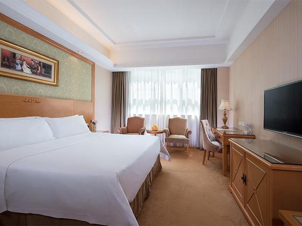 Imagen de la habitación del Hotel Vienna International Hotel (Shenzhen Wangzhong Cit. Foto 4