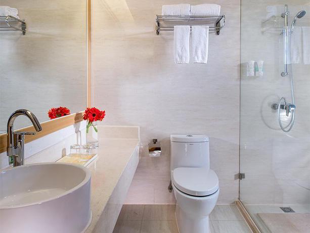 Imagen de la habitación del Hotel Vienna International Hotel (Shenzhen Wangzhong Cit. Foto 8