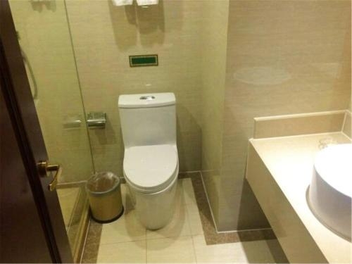 Imagen de la habitación del Hotel Vienna International Hotel(National Exhibition and Convention Center & West Tianshan Road). Foto 8