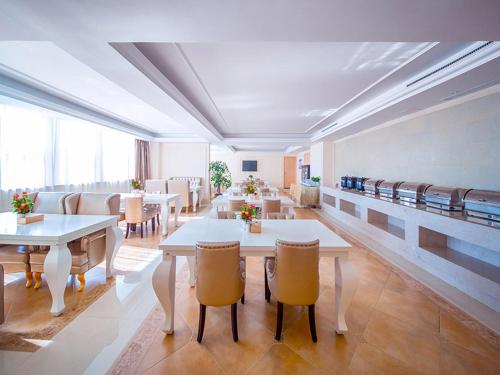 Imagen general del Hotel Vienna International Hubei Zhongxiang Zhongbai Square. Foto 5