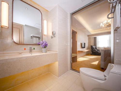 Imagen general del Hotel Vienna International Hubei Zhongxiang Zhongbai Square. Foto 6