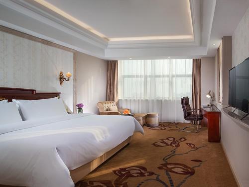 Imagen general del Hotel Vienna International Jiangsu Wuxi Taihu Expo Center. Foto 1