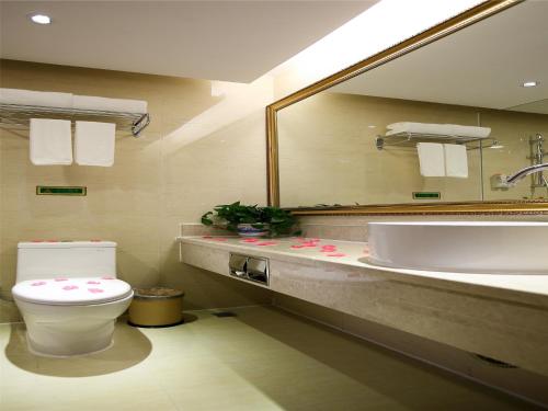 Imagen general del Hotel Vienna International Luogang Wanda Plaza. Foto 1
