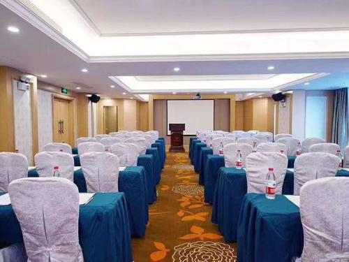 Imagen general del Hotel Vienna International Nanjing Dongshan Headquarters. Foto 7