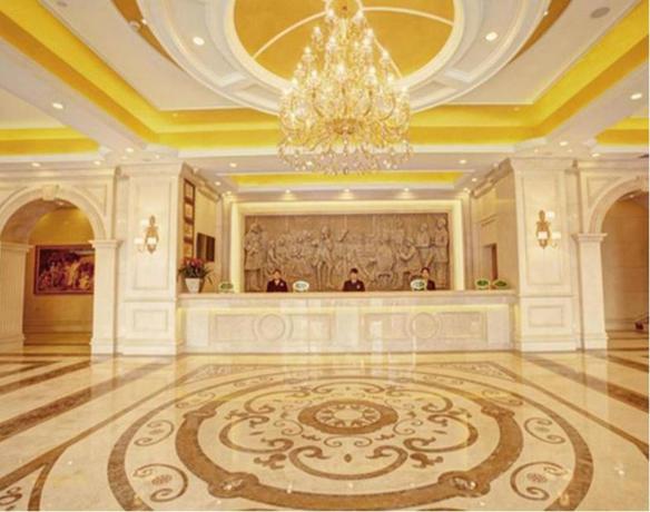Imagen de los interiores del Hotel Vienna International Nanjing South Railway Station. Foto 12