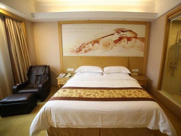 Imagen de la habitación del Hotel Vienna International Shanghai Pujiang Town. Foto 5