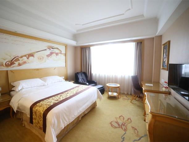 Imagen de la habitación del Hotel Vienna International Shanghai Pujiang Town. Foto 10