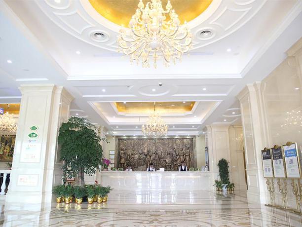 Imagen de la habitación del Hotel Vienna International Shanghai Pujiang Town. Foto 15