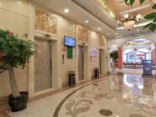 Imagen general del Hotel Vienna International Shanghai Songjiang Branch. Foto 15