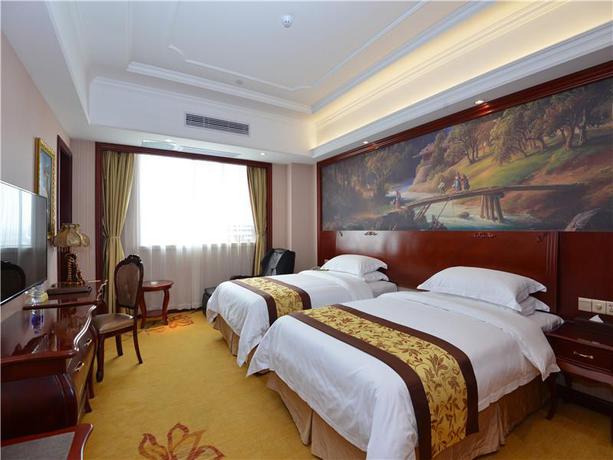 Imagen de la habitación del Hotel Vienna International Tourism and Resorts Zone. Foto 1