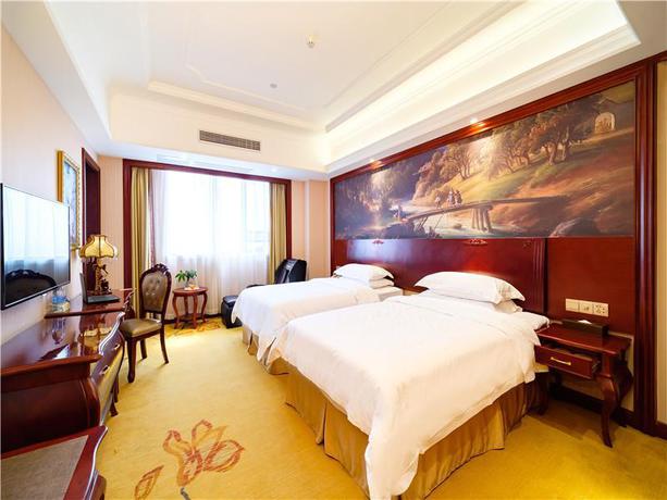 Imagen de la habitación del Hotel Vienna International Tourism and Resorts Zone. Foto 3