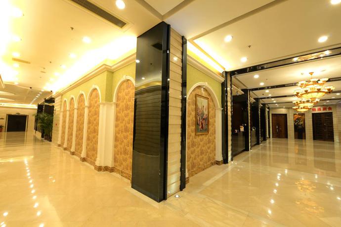 Imagen general del Hotel Vienna International- Xiangyang Railway Station. Foto 1