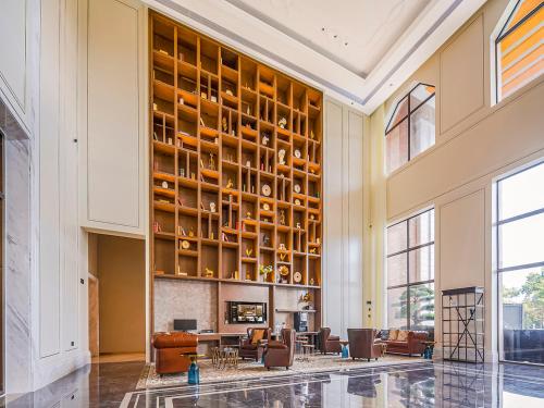 Imagen general del Hotel Vienna International - Yunfu Century Avenue. Foto 9