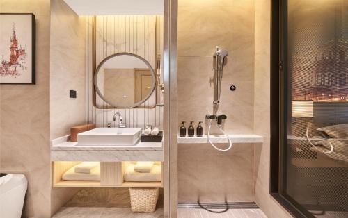 Imagen general del Hotel Vienna International - Yunfu Century Avenue. Foto 11