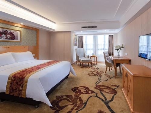 Imagen de la habitación del Hotel Vienna International Zhongshan Torch Develop. Foto 5