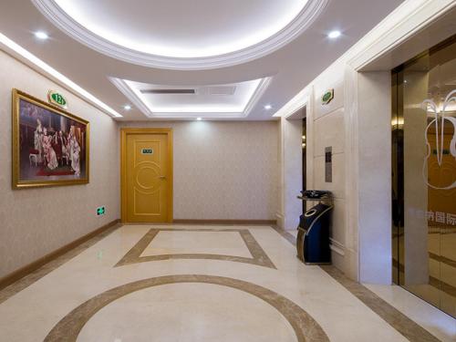 Imagen de la habitación del Hotel Vienna International Zhongshan Torch Develop. Foto 8
