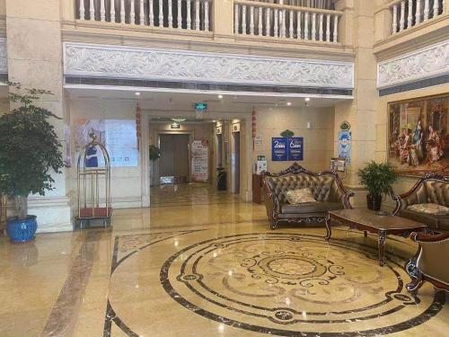 Imagen general del Hotel Vienna Jiangsu Yangzhou Shouxihu Wenchangge. Foto 4