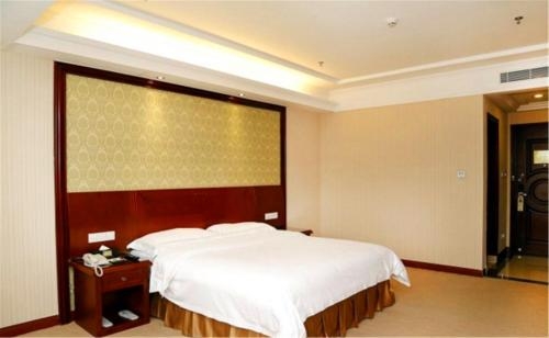 Imagen de la habitación del Hotel Vienna Longgang Longdong. Foto 7