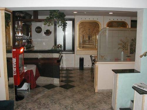 Imagen de los interiores del Hotel Vienna, Milán. Foto 7