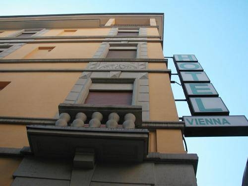 Imagen de los exteriores del Hotel Vienna, Milán. Foto 5