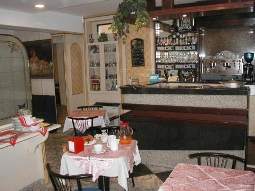 Imagen de los interiores del Hotel Vienna, Milán. Foto 13