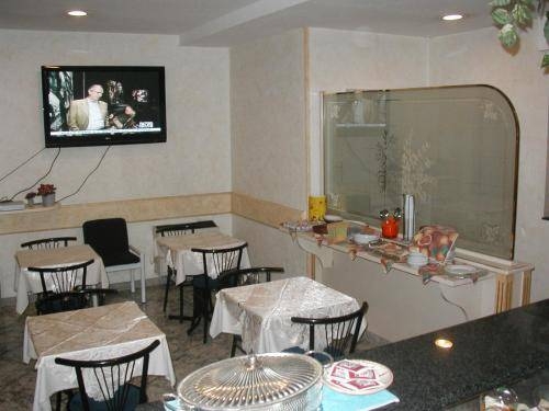 Imagen de los interiores del Hotel Vienna, Milán. Foto 14