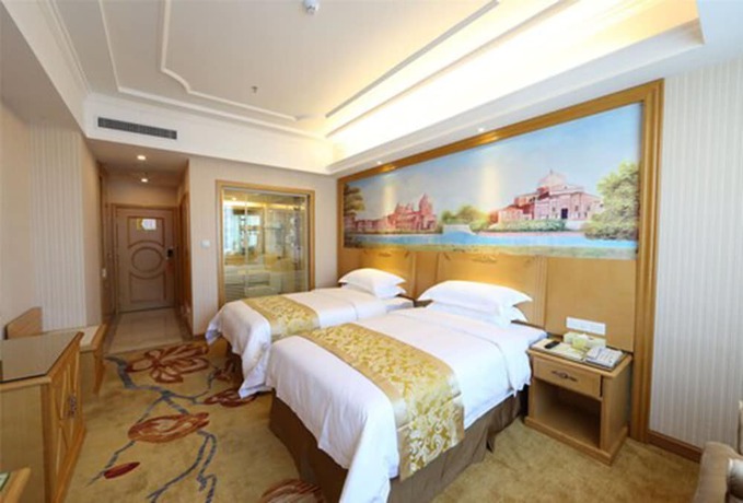 Imagen de los interiores del Hotel Vienna Panyu Shiqiao Branch. Foto 19
