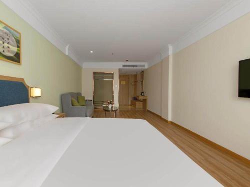 Imagen general del Hotel Vienna SanHao Danyang Houxiang. Foto 2