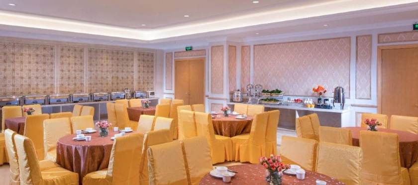 Imagen del bar/restaurante del Hotel Vienna Shenzhen - Fuyong Metro Station Branch. Foto 3