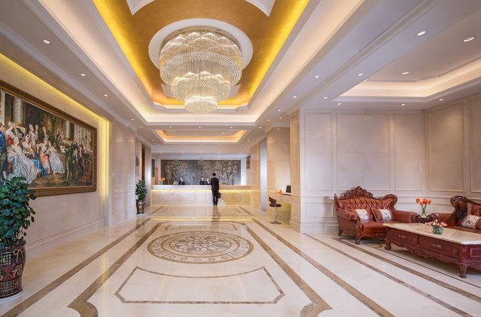 Imagen de los interiores del Hotel Vienna Shenzhen - Fuyong Metro Station Branch. Foto 15