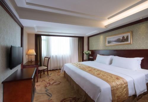 Imagen de la habitación del Hotel Vienna Shenzhen Fuyong Xintian. Foto 6