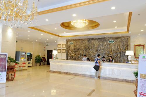 Imagen de la habitación del Hotel Vienna Shenzhen Hubei Station. Foto 8