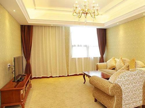 Imagen general del Hotel Vienna Shenzhen Pingshan Shenshan Road. Foto 1