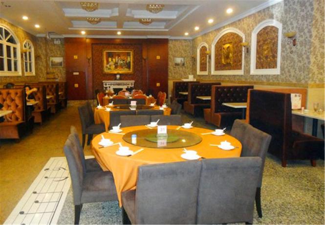 Imagen del bar/restaurante del Hotel Vienna Shenzhen Yinhu Bus Station. Foto 8