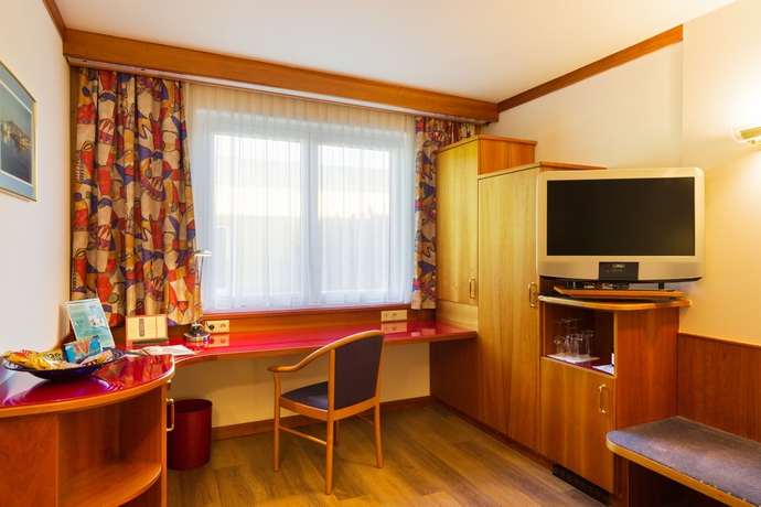 Imagen de la habitación del Hotel Vienna Sporthotel. Foto 6