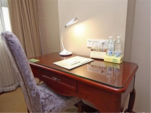 Imagen de la habitación del Hotel Vienna Suzhou Luokou Furniture Store. Foto 10