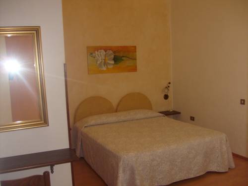 Imagen de la habitación del Hotel Vienna, Toscolano-Maderno. Foto 5