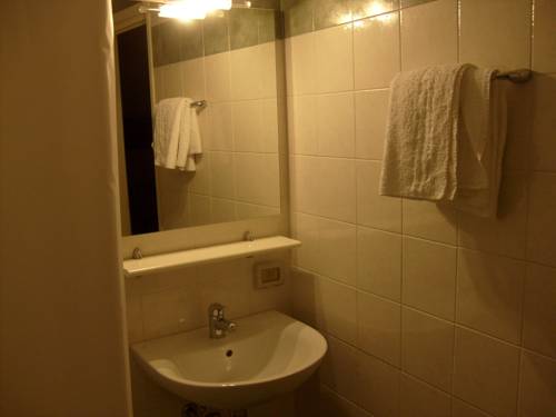 Imagen de la habitación del Hotel Vienna, Toscolano-Maderno. Foto 7