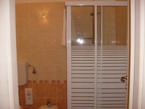 Imagen de la habitación del Hotel Vienna, Toscolano-Maderno. Foto 9