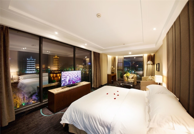 Imagen de la habitación del Hotel Vienna Xiangshan Park. Foto 12