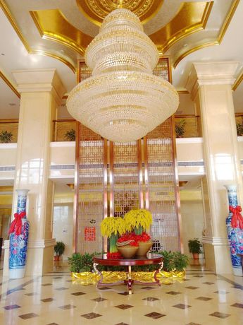 Imagen de los interiores del Hotel Vienna Xinyu Kaiguang. Foto 10