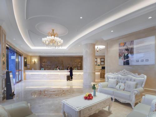 Imagen general del Hotel Vienna Yangzhou Gaoyou Dongfangyujing. Foto 6