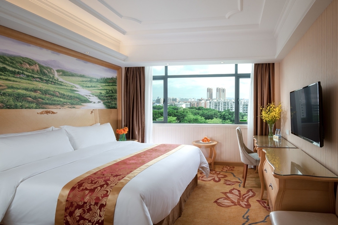 Imagen de la habitación del Hotel Vienna -yantian Harbor. Foto 11
