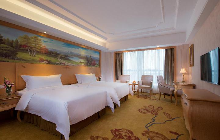 Imagen de la habitación del Hotel ViennaHotel Shenzhen Xiashuijing Subway Station. Foto 3