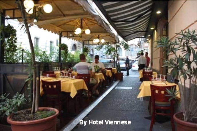 Imagen del bar/restaurante del Hotel Viennese Due. Foto 3
