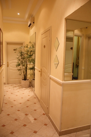 Imagen de los interiores del Hotel Viennese. Foto 11